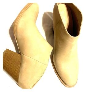 Bash brand heels only worn once !